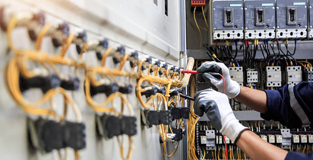 Professional Electrician technician working in Shallowater, TX